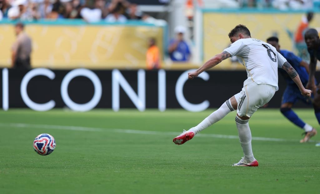 F1周冠宇储备车手身份确认